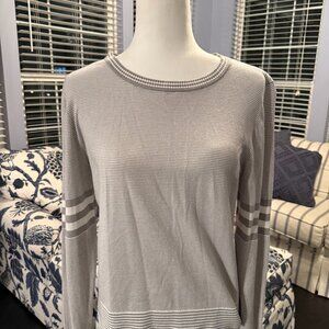 CAbi Gray Pullover S